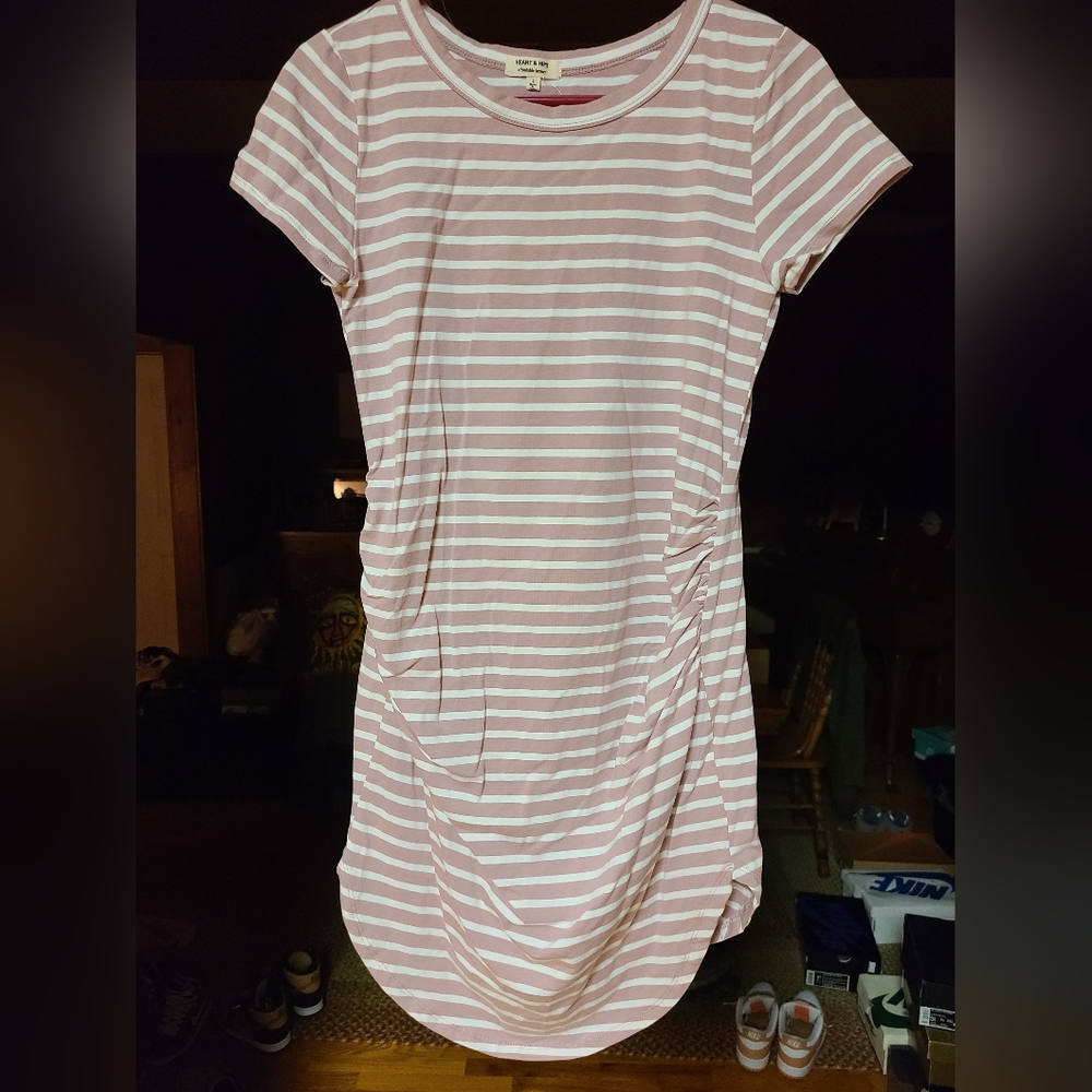 Heart & Hips Maternity Dress Large